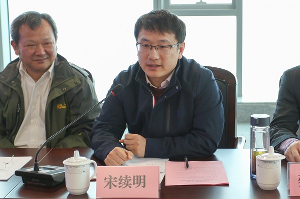 图5 成人漫画
党委副书记宋续明致辞.JPEG